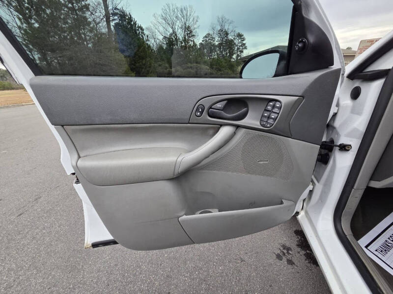 2005 Ford Focus ZXW SE