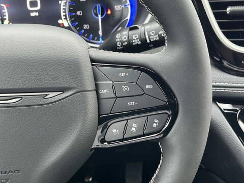 2027 Chrysler Pacifica Limited
