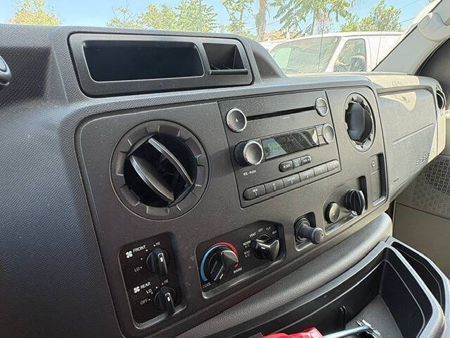 2010 Ford E-Series E-350 SD XL