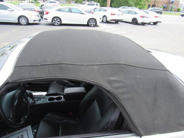 2005 Ford Thunderbird Deluxe