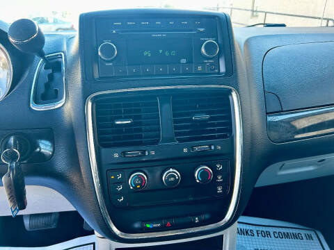 2016 Dodge Grand Caravan American Value Package