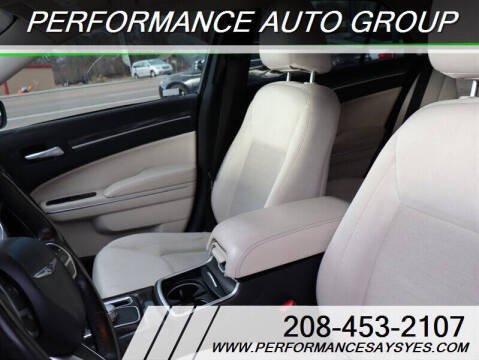 2020 Chrysler 300 Touring