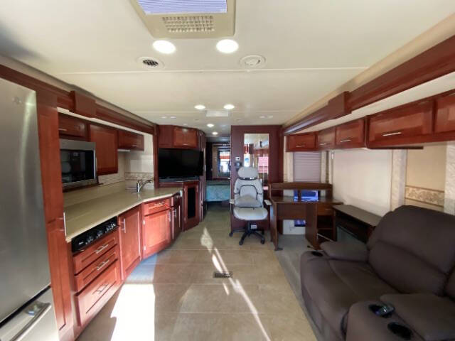 2011 Freightliner MH Chassis