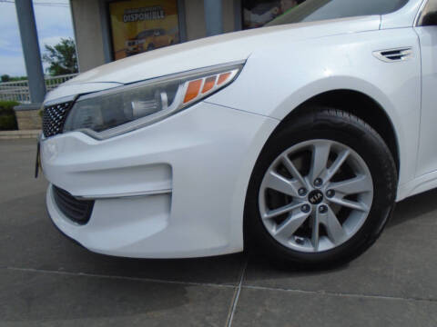 2017 Kia Optima LX