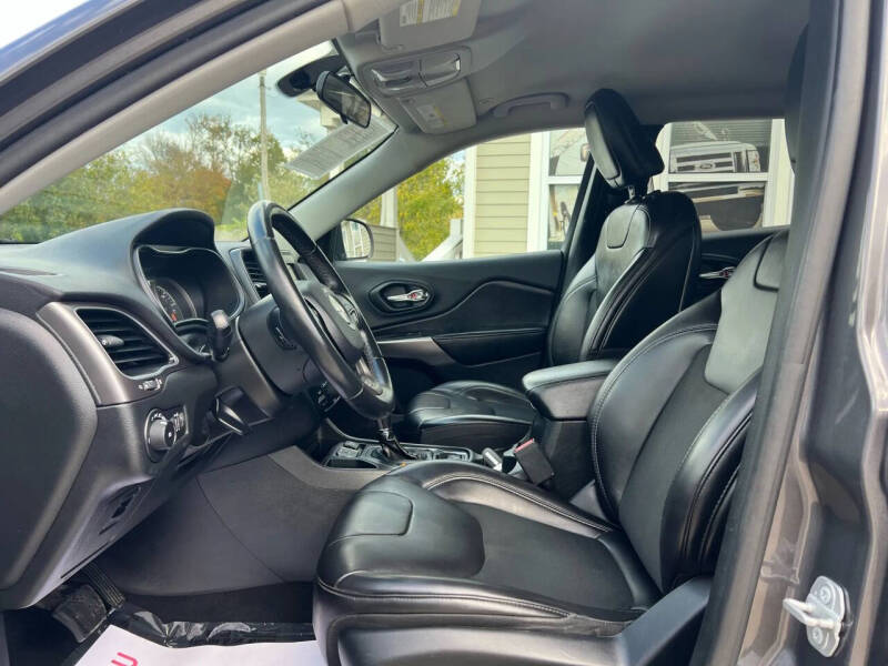 2019 Jeep Cherokee Latitude Plus