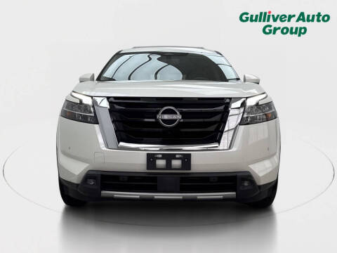 2022 Nissan Pathfinder SL