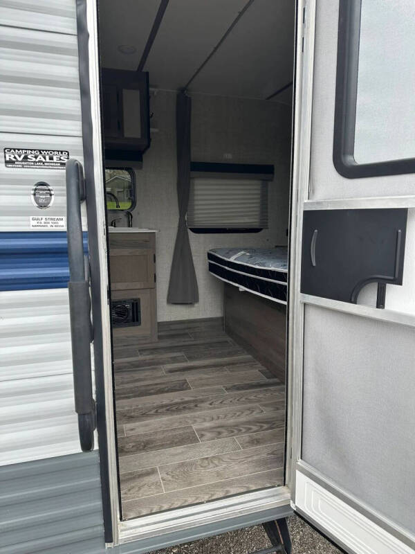 2021 Gulfstream Enlighten Super Lite