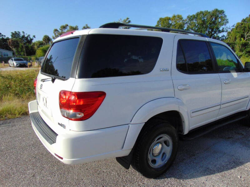 2005 Toyota Sequoia SR5