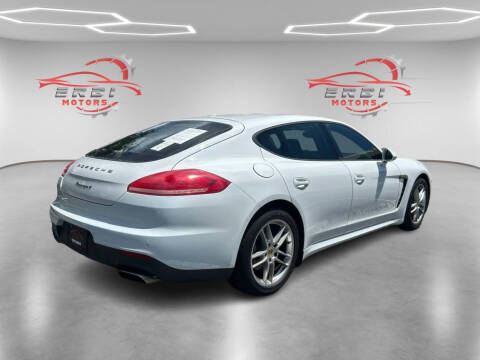 2015 Porsche Panamera