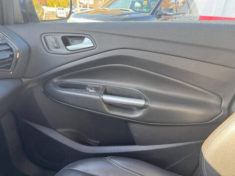 2016 Ford Escape Titanium