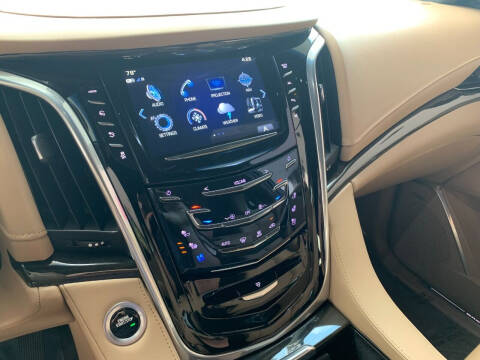 2018 Cadillac Escalade Platinum