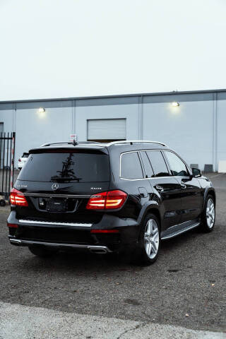 2015 Mercedes-Benz GL-Class GL 550 4MATIC