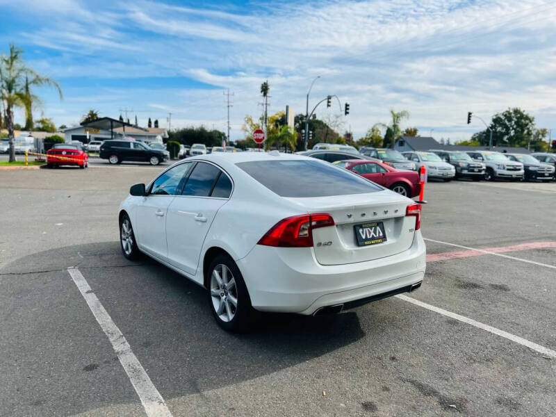 2016 Volvo S60 T5 Drive-E Premier