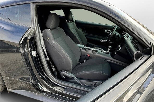 2020 Ford Mustang EcoBoost