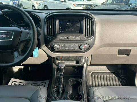 2022 GMC Canyon Elevation Standard