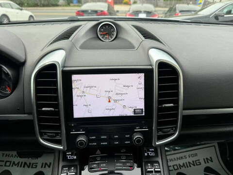 2018 Porsche Cayenne Platinum Edition