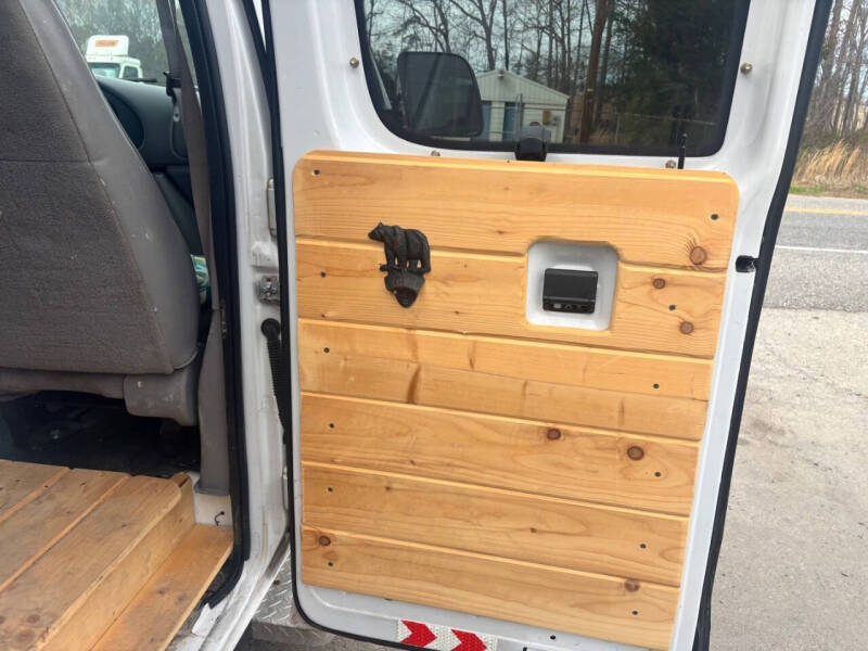 1999 Ford E-350 XL SD