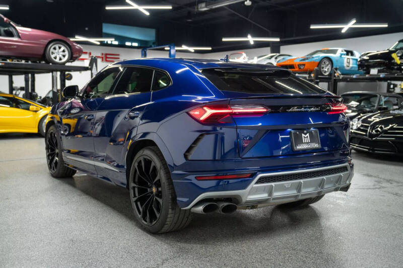 2019 Lamborghini Urus