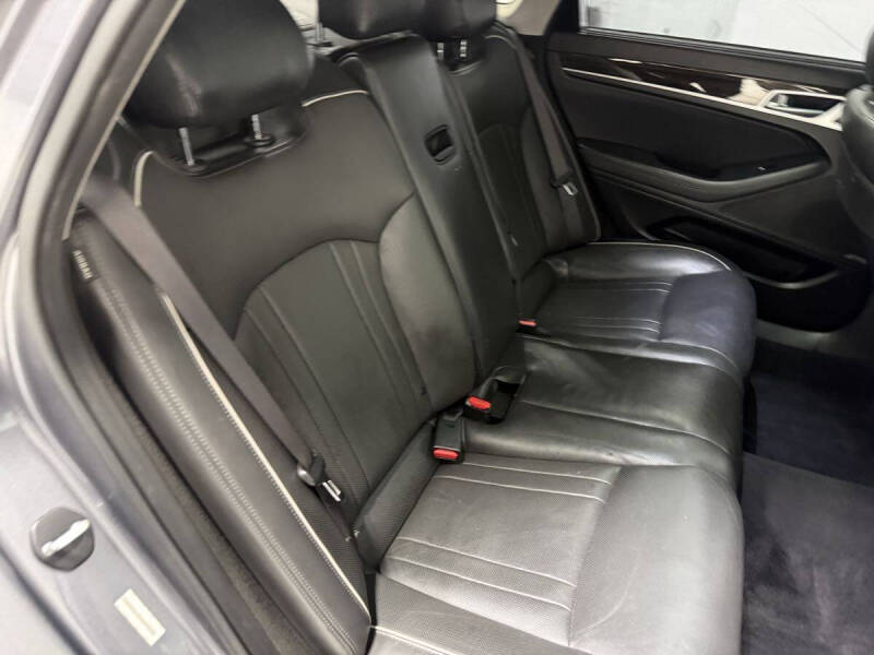 2015 Hyundai Genesis