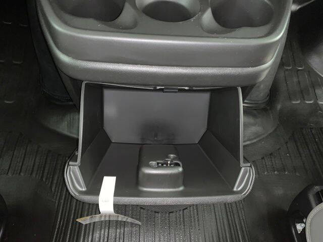 2025 Chevrolet Express 3500