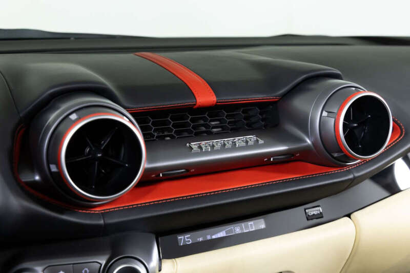 2021 Ferrari 812 GTS