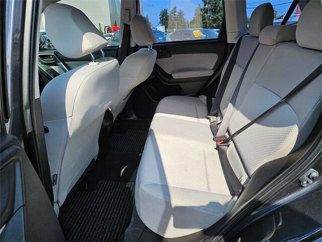 2015 Subaru Forester 2.5i