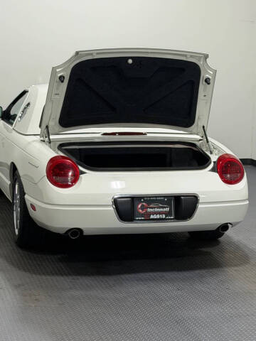 2003 Ford Thunderbird