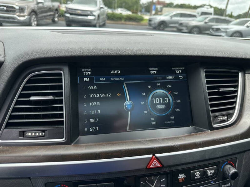 2016 Hyundai Genesis