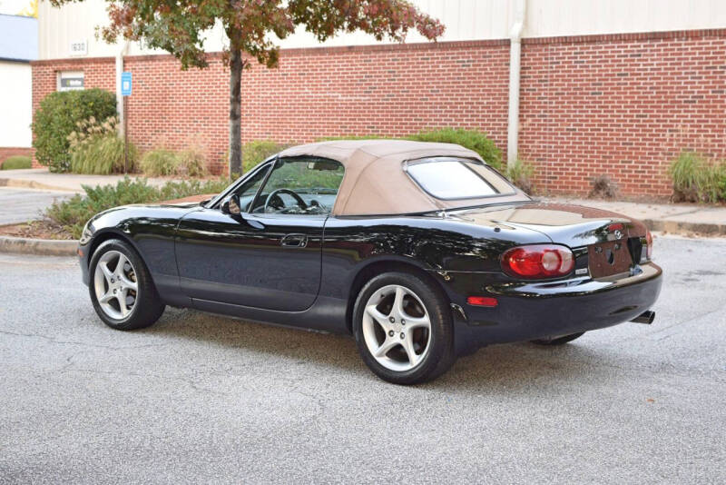 2002 Mazda Miata LS photo 12