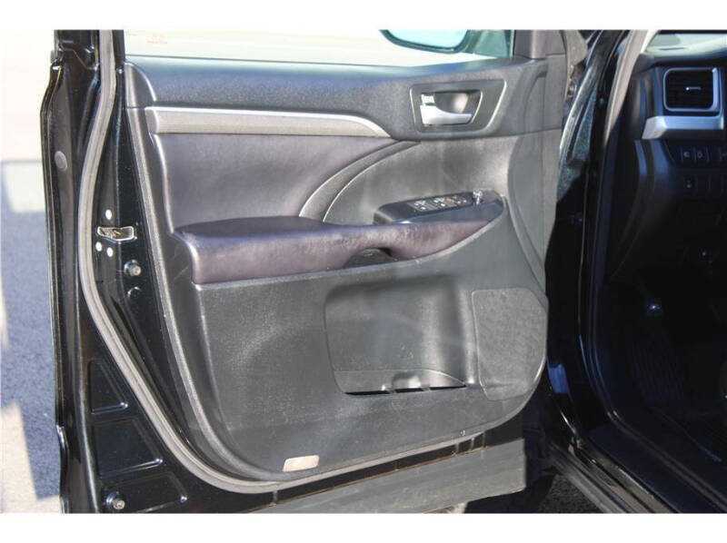 2017 Toyota Highlander