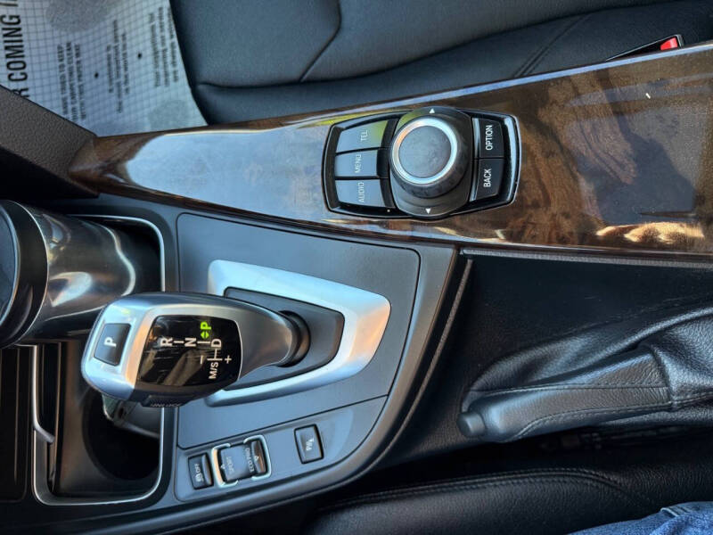 2016 BMW 3 Series 320i xDrive