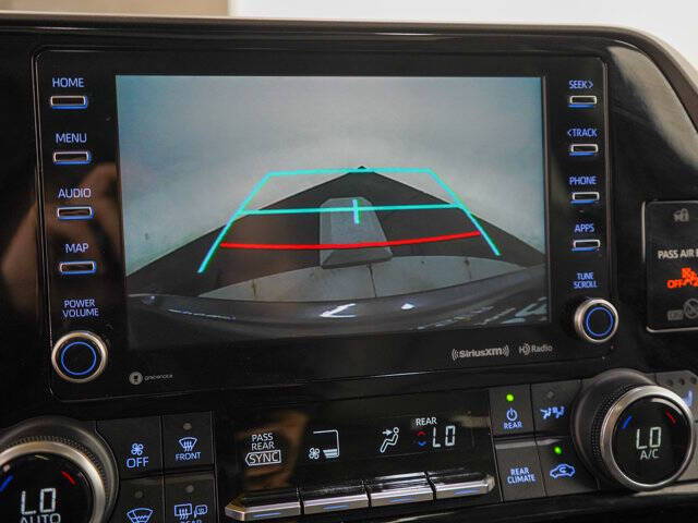 2022 Toyota Highlander Hybrid XLE