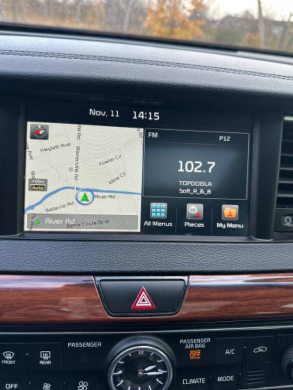 2017 Kia Cadenza Premium