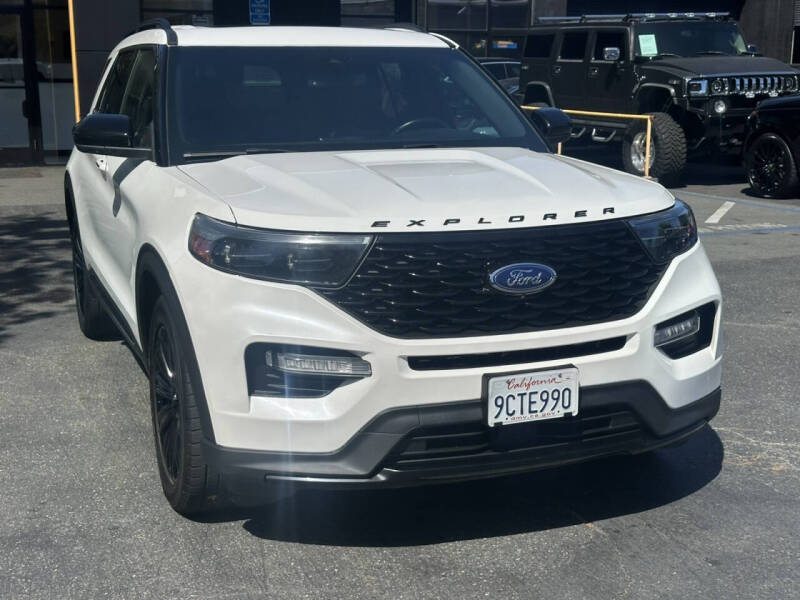2022 Ford Explorer ST-Line