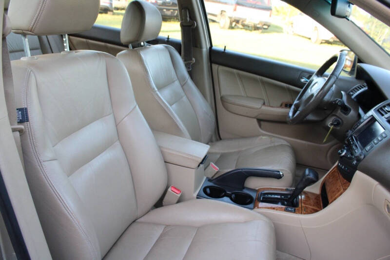 2005 Honda Accord Hybrid w/Navi