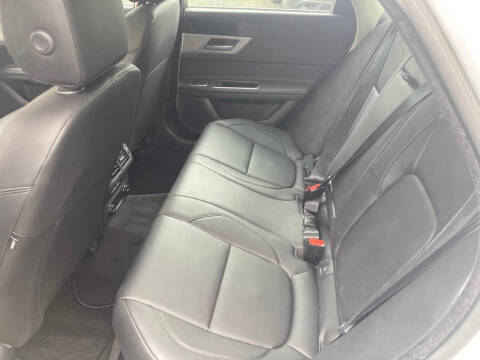 2018 Jaguar XF 25t Premium