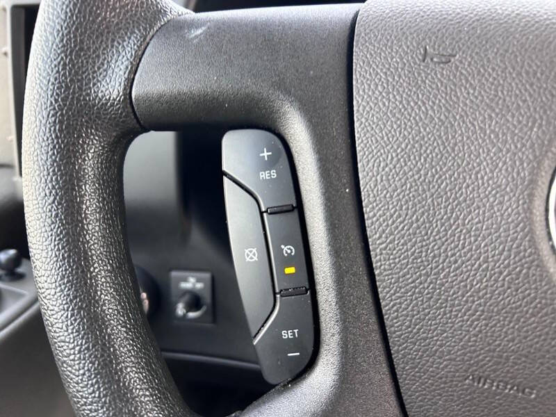 2022 Chevrolet Express LS 3500