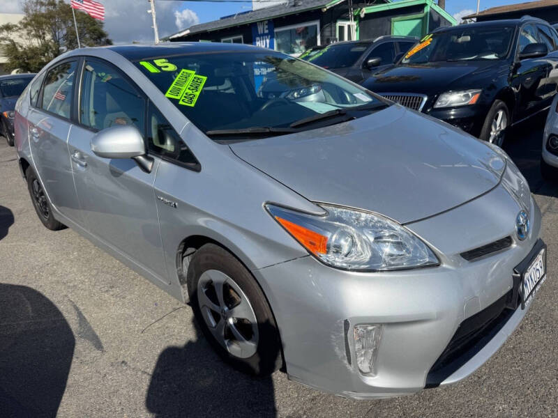 2015 Toyota Prius Three