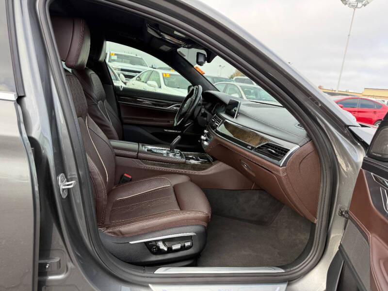 2016 BMW 7 Series 750i