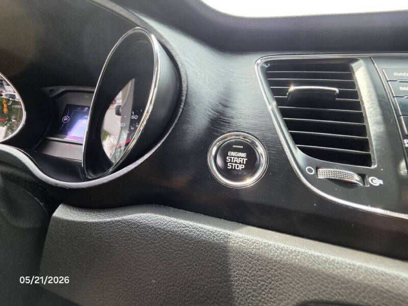 2017 Kia Sedona LX