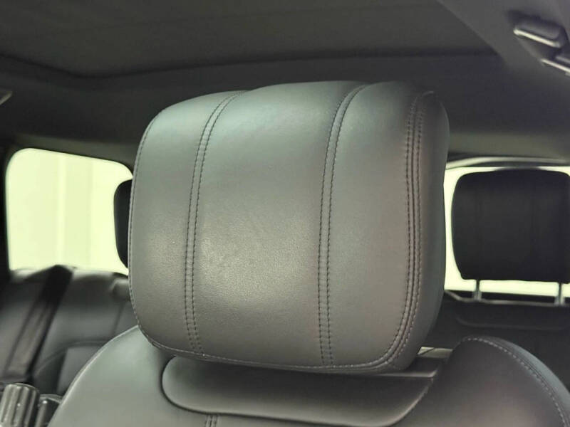 2020 Land Rover Range Rover P525 HSE