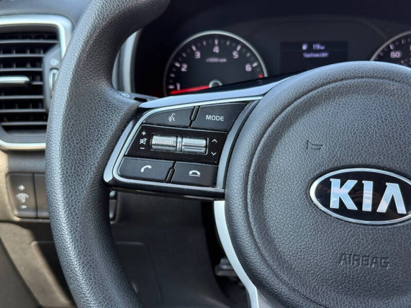 2022 Kia Sportage LX