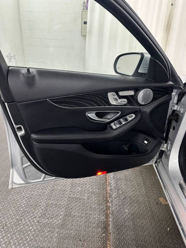 2016 Mercedes-Benz C-Class