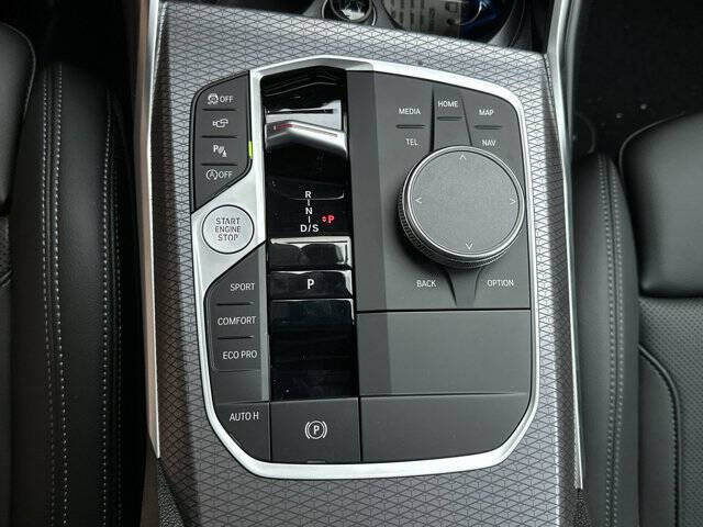 2025 BMW 3 Series 330i xDrive