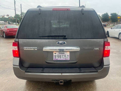 2011 Ford Expedition XLT