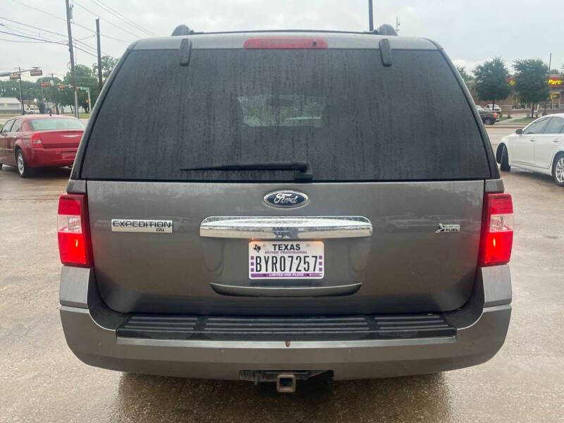 2011 Ford Expedition XLT