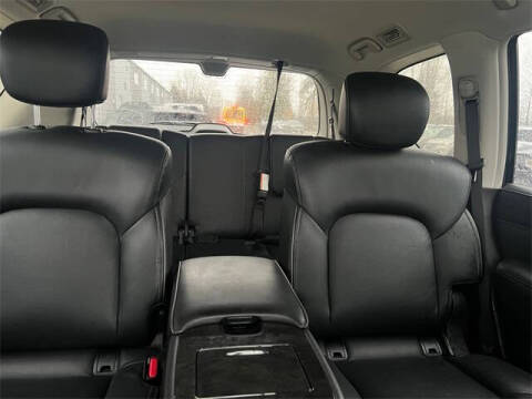 2024 Infiniti QX80 Luxe