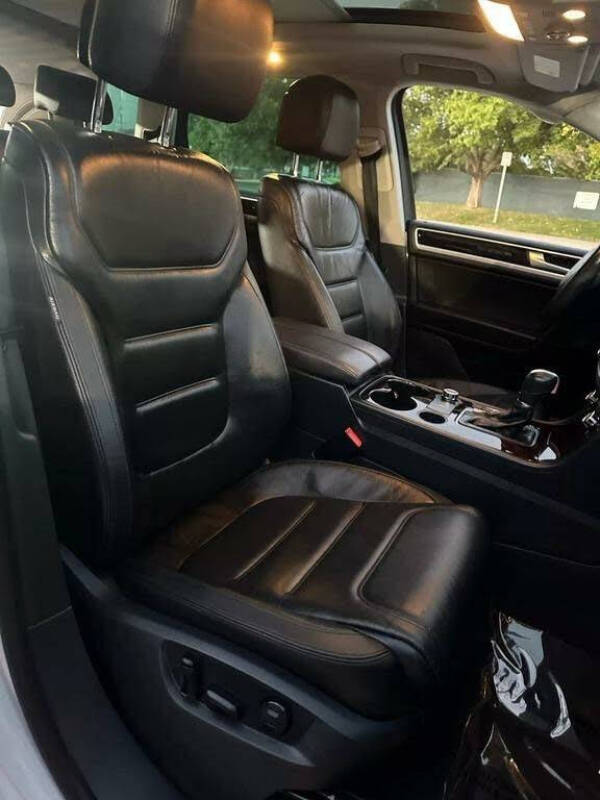 2014 Volkswagen Touareg V6 Executive