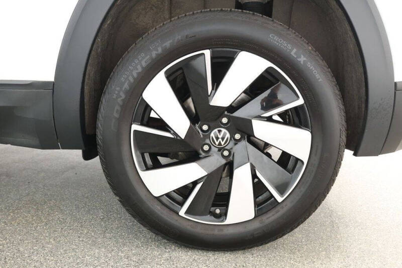 2024 Volkswagen Atlas Cross Sport SE 4Motion