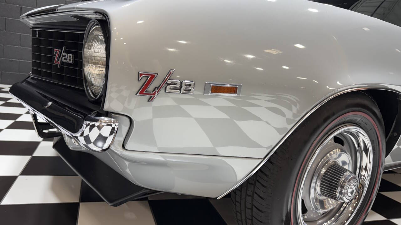 1969 Chevrolet Camaro 24